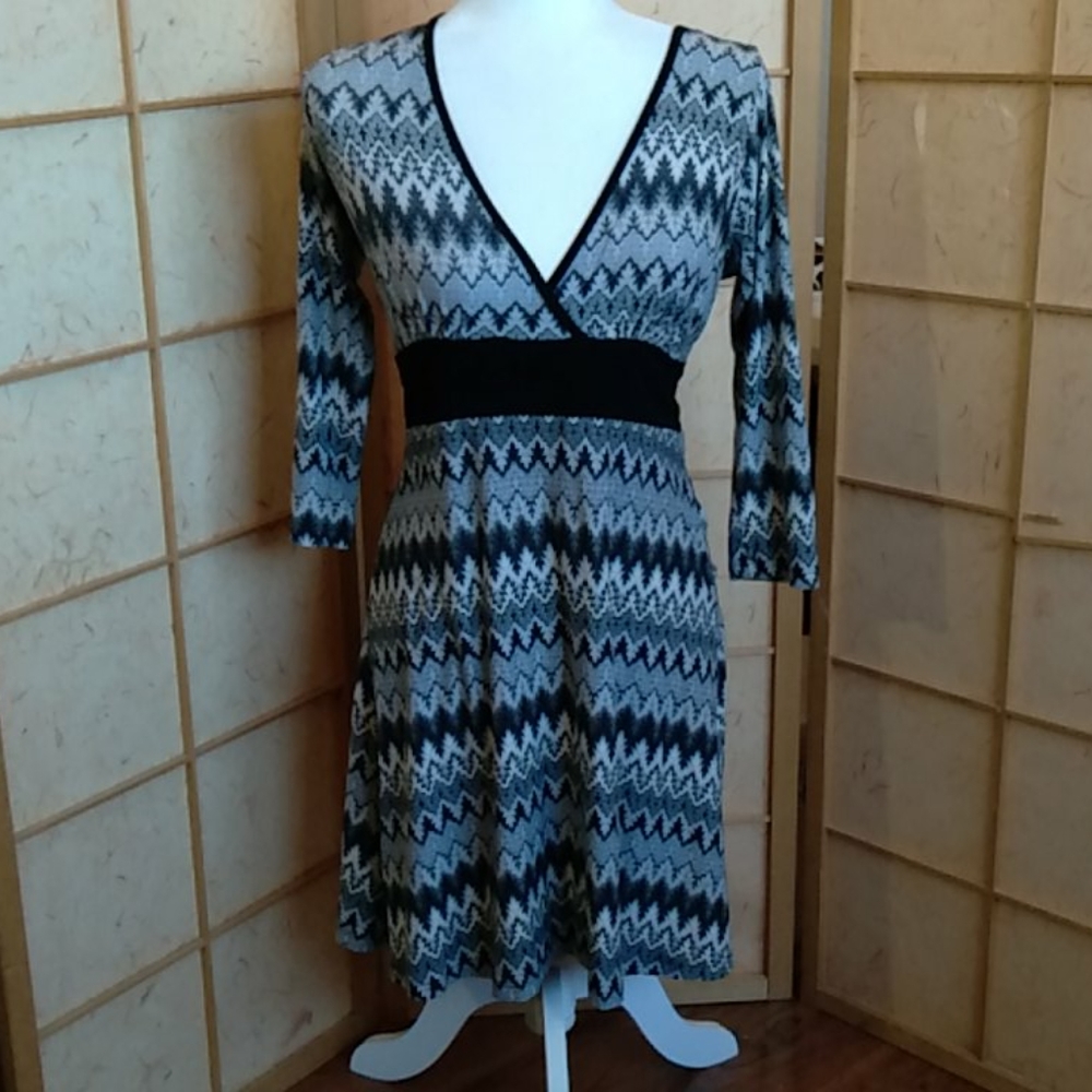 Forever 21 black and white dress size L